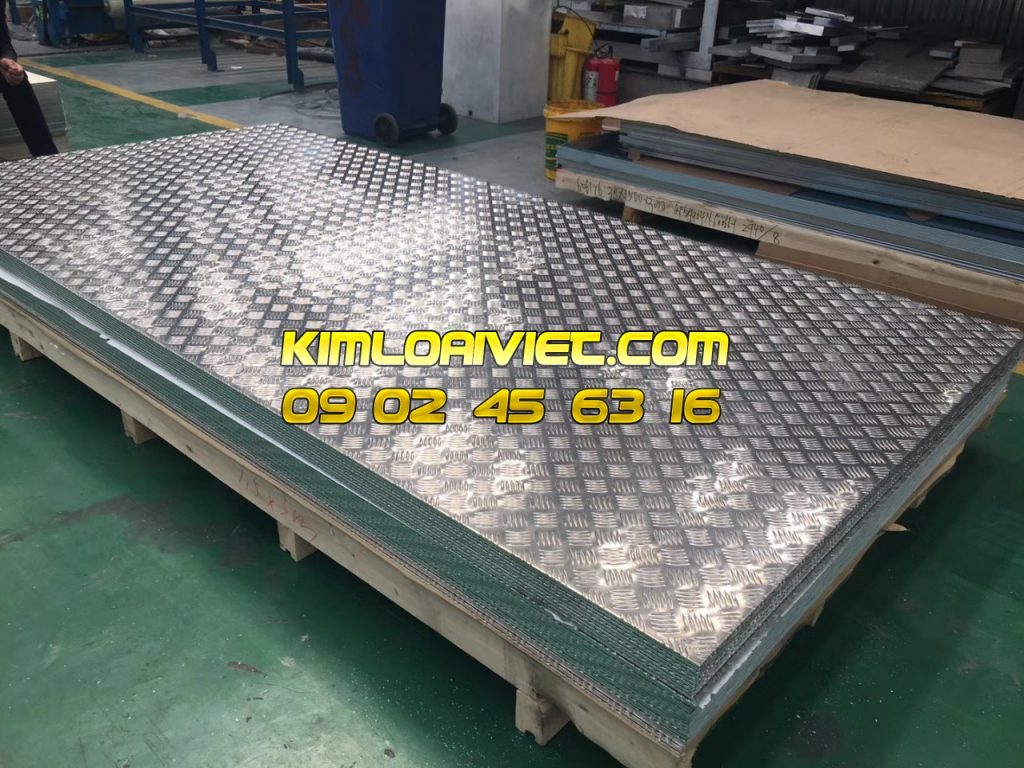 Kim Loại Việt – 0902 456 316